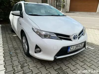 Toyota Auris Hybrid