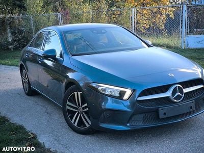 Culoarealbastru Utilizat 2020 Mercedes A180 Progressive Berlinǎ | 18.900 EUR (Super Preț)