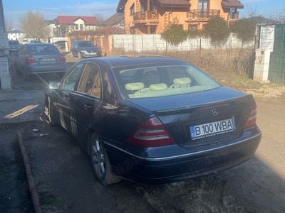 Mercedes C220