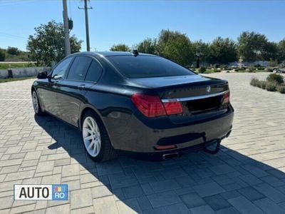 Negru Utilizat 2010 BMW 740 Comfort Edition Berlinǎ | 10.500 EUR