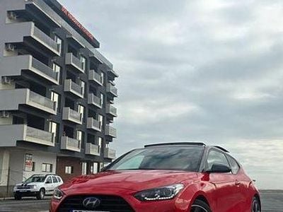 Second-hand Hyundai Veloster 140 CP (102 kW) 2019 Culoarerosu Coupe