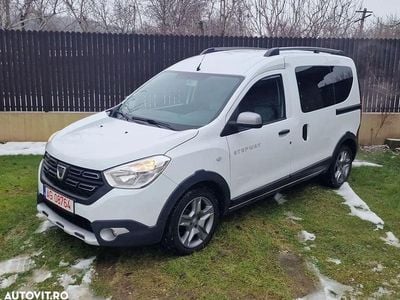 Second-hand Dacia Dokker Stepway 95 CP (69 kW) 2019 Culoarealb Monovolum