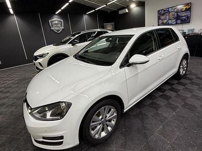 Second-hand VW Golf VII Comfortline 110 CP (80 kW) 2017 Culoarealb Hatchback
