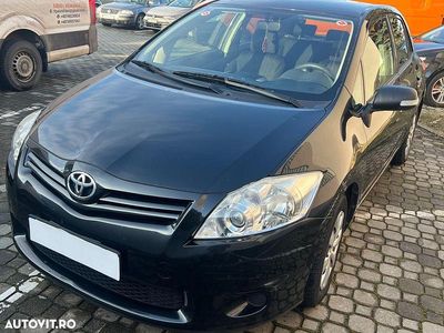 Culoarenegru Second-hand 2012 Toyota Auris | 6.000 EUR