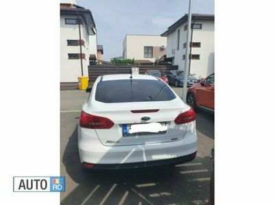 Second-hand Ford Focus 120 CP (88 kW) 2016 Alb Berlinǎ