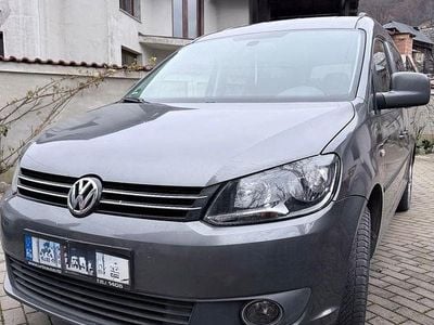 Second-hand VW Caddy Maxi Comfortline 102 CP (75 kW) 2013 Culoaregri Monovolum