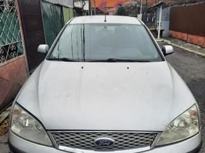 Second-hand 2003 Ford Mondeo Berlinǎ | 1.300 EUR