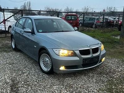 Second-hand BMW 320 150 CP (110 kW) 2006 Berlinǎ