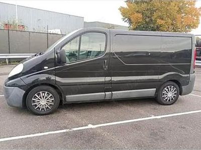 Culoarenegru Utilizat 2008 Nissan Primastar Monovolum | 2.700 EUR