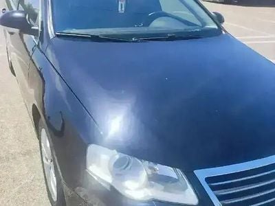 Second-hand VW Passat 140 CP (102 kW) 2010 Negru Berlinǎ