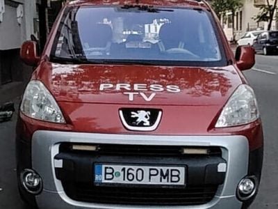 Rosu Utilizat 2009 Peugeot Partner Monovolum | 4.000 EUR