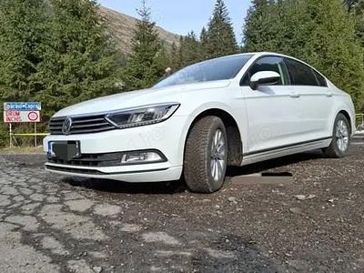 Second-hand VW Passat 120 CP (88 kW) 2016 Alb Berlinǎ