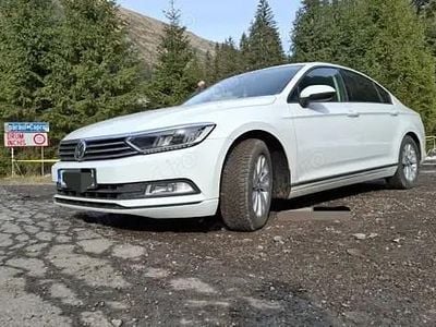 Alb Utilizat 2016 VW Passat Berlinǎ | 12.000 EUR (Preț bun)
