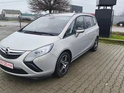 Second-hand Opel Zafira 136 CP (100 kW) 2012 Culoarebej Monovolum