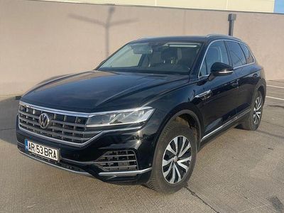 Second-hand VW Touareg Style 231 CP (169 kW) 2020 Culoarenegru SUV
