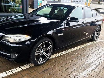 Second-hand BMW 520 Sport Line 184 CP (135 kW) 2011 Culoarenegru Hatchback