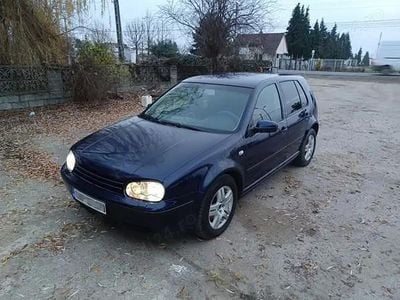 Second-hand VW Golf IV 81 CP (59 kW) 2003 Albastru Hatchback