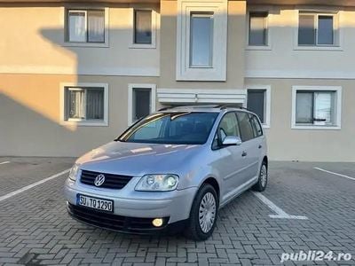 Utilizat 2005 VW Touran Monovolum | 1.890 EUR (Preț bun)