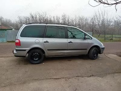 Second-hand Ford Galaxy 136 CP (100 kW) 2005 Monovolum