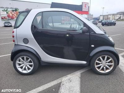 Culoareargint Utilizat 2005 Smart ForTwo Coupé Passion Coupe | 1.950 EUR