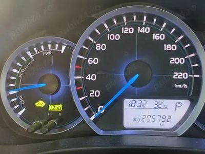 Toyota Yaris Hybrid