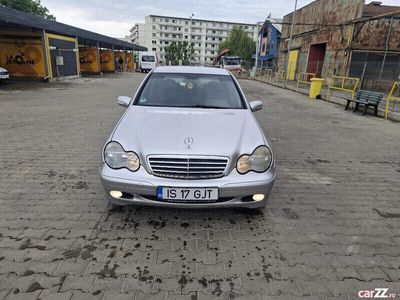 Mercedes C200