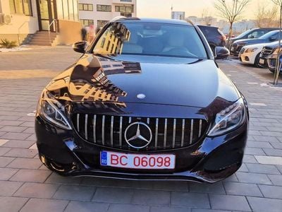 Second-hand Mercedes C350e Avantgarde 279 CP (205 kW) 2017 Culoarealbastru Break