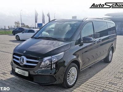 Negru Utilizat 2021 Mercedes V220 Avantgarde Monovolum | 56.858 EUR (Scump)