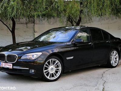 Culoarenegru Utilizat 2009 BMW 750L Comfort Edition Berlinǎ | 11.990 EUR