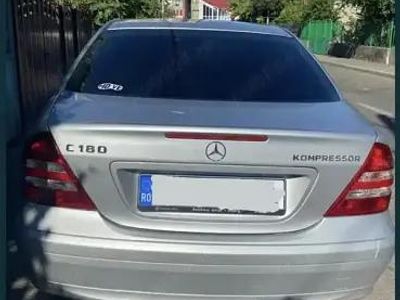 Mercedes C180