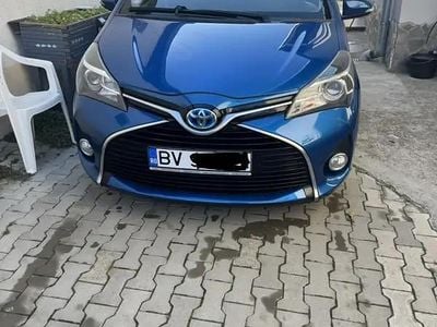 Utilizat 2014 Toyota Yaris Hybrid Hatchback | 9.900 EUR