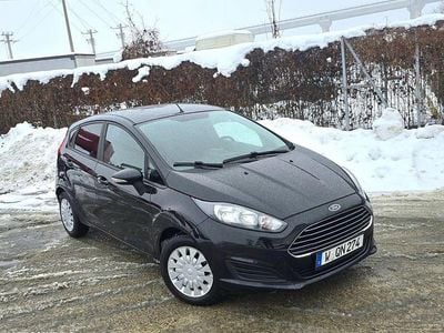 Culoarenegru Utilizat 2014 Ford Fiesta | 3.999 EUR (Preț bun)