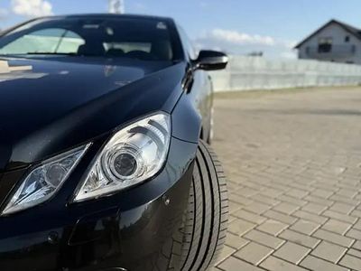 Second-hand Mercedes E250 201 CP (147 kW) 2009 Negru Coupe