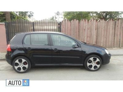 Negru Utilizat 2005 VW Golf IV Hatchback | 3.800 EUR (Scump)