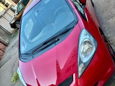 Second-hand Honda Jazz 73 CP (53 kW) 2009 Rosu Hatchback