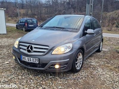 Mercedes B200