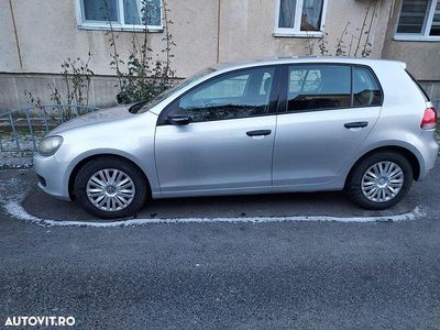 Second-hand VW Golf VII Trendline 122 CP (89 kW) 2012 Culoaregri Hatchback