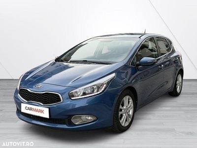 Second-hand Kia Ceed 128 CP (94 kW) 2014 Culoarealbastru Hatchback