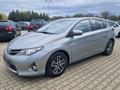 Toyota Auris Hybrid