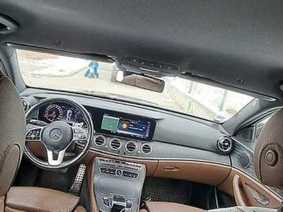 Mercedes E220