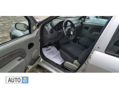 Argintiu Utilizat 2007 Dacia Logan Berlinǎ | 1.499 EUR (Preț OK)
