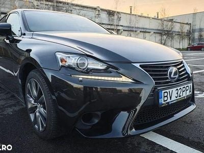 Culoarenegru Utilizat 2015 Lexus IS300h Executive Line Berlinǎ | 16.700 EUR