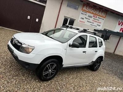 Alb Utilizat 2011 Dacia Duster SUV | 6.190 EUR (Puțin scump)