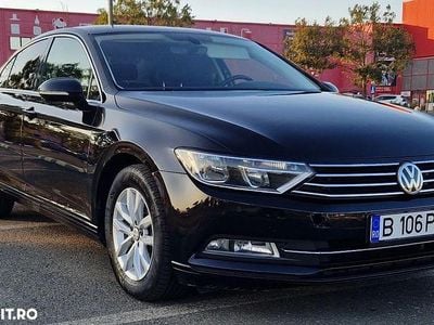 Culoarenegru Utilizat 2017 VW Passat Comfortline Berlinǎ | 13.500 EUR (Preț bun)