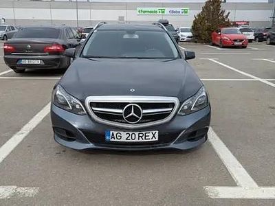 Second-hand Mercedes E200 170 CP (125 kW) 2013 Gri Break