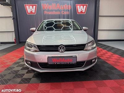 Culoaregri Utilizat 2012 VW Jetta Highline Berlinǎ | 7.900 EUR (Preț OK)