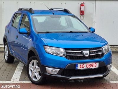 Second-hand Dacia Sandero Prestige 90 CP (66 kW) 2017 Culoarealbastru