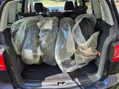 Second-hand VW Touran 70 CP (51 kW) 2011 Monovolum