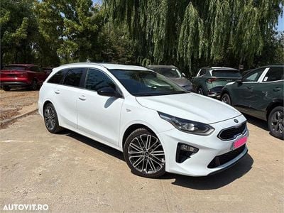 Second-hand Kia Ceed GT GT-Line 115 CP (84 kW) 2019 Culoarealb Break