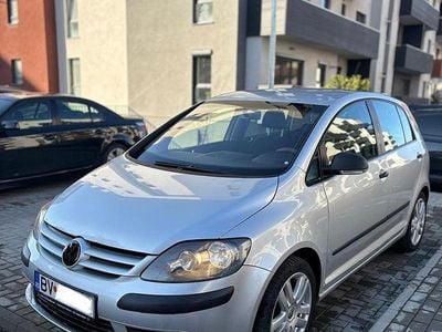 Second-hand VW Golf VI Comfortline 80 CP (58 kW) 2009 Culoareargint Hatchback